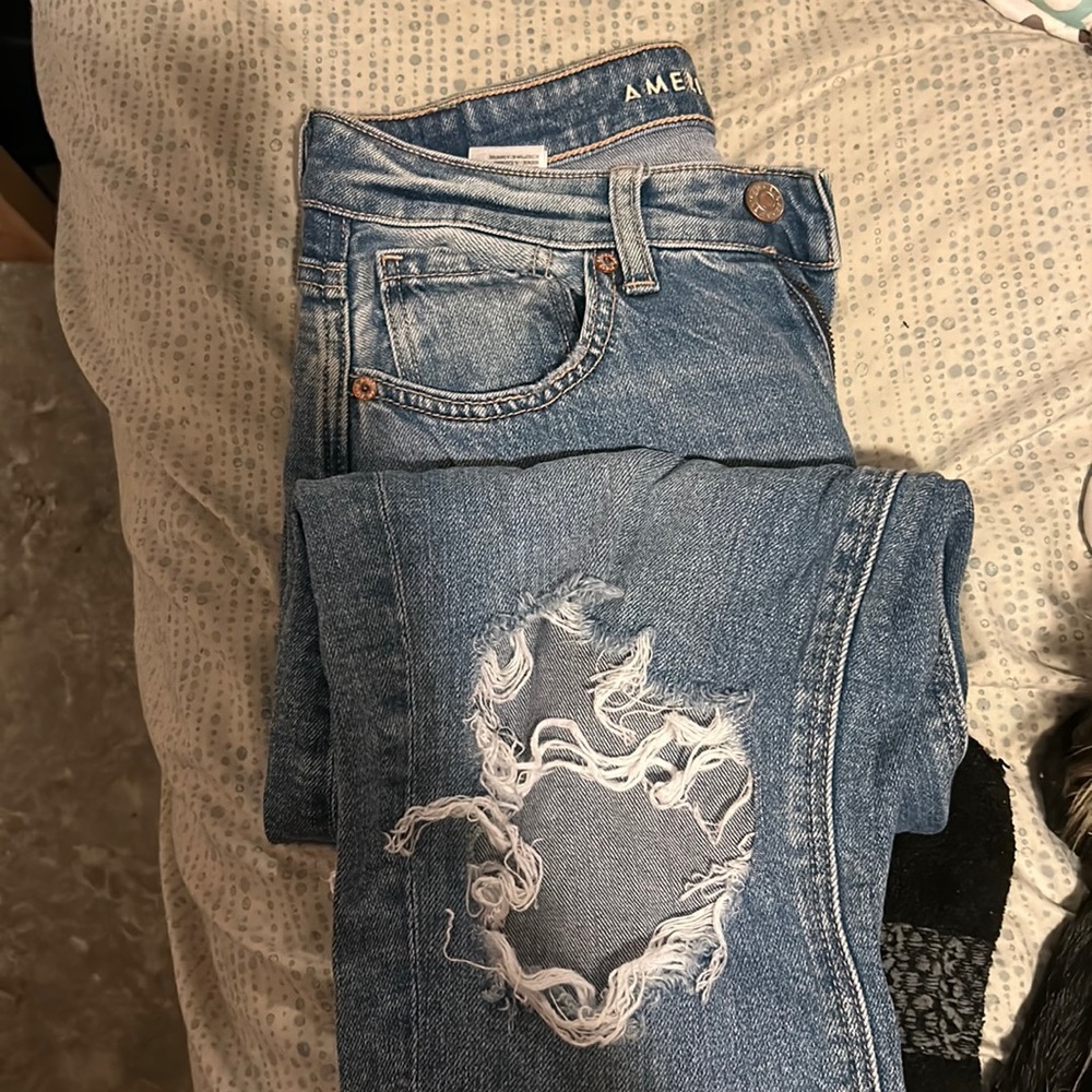 American eagle mom jean